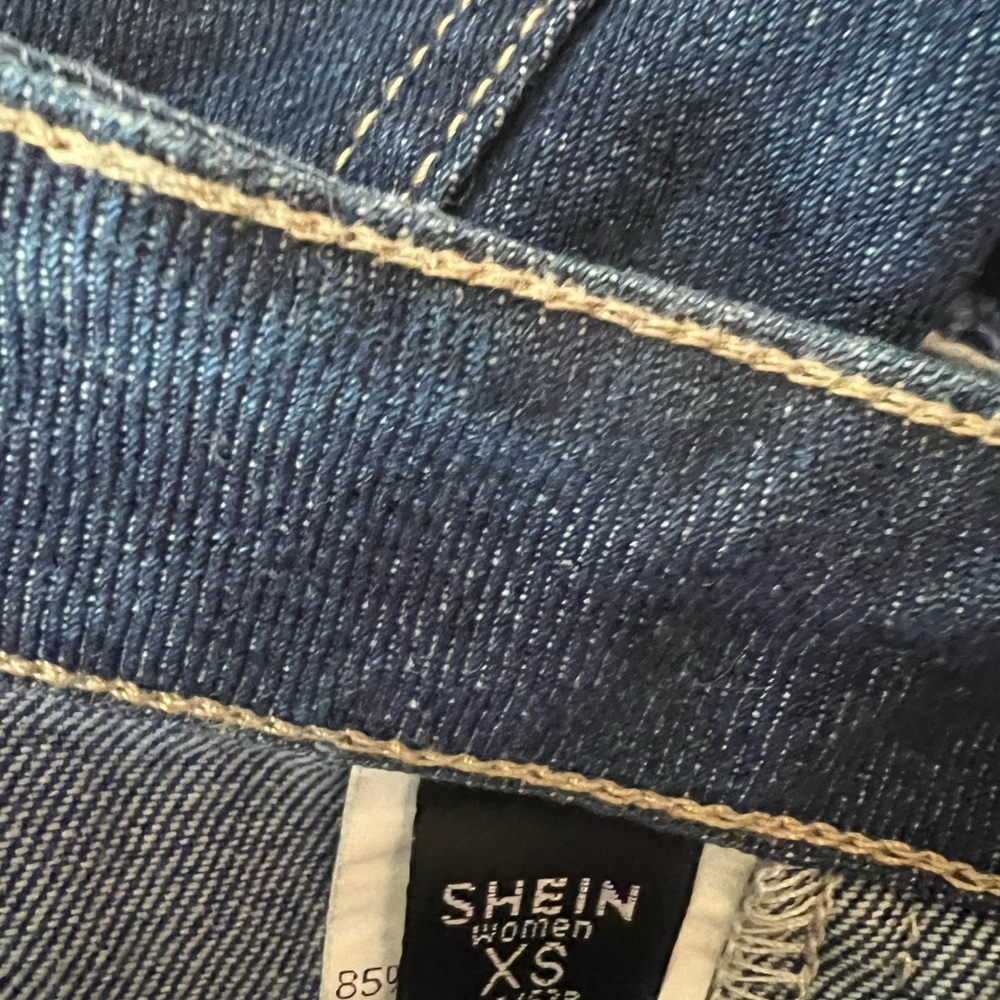 SHEIN patchwork jeans - Picture 3 of 6